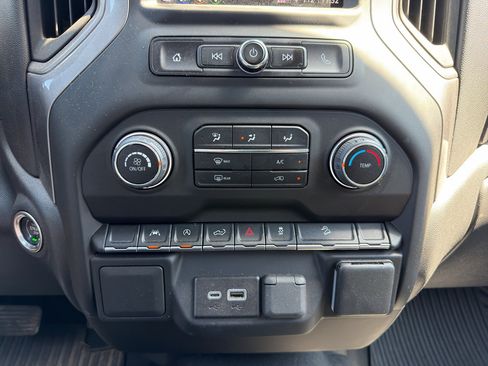 Used 2024 Chevrolet Silverado 1500 Custom Trail Boss w/ LPO, Dark Essentials Package AWD/4WD image 19