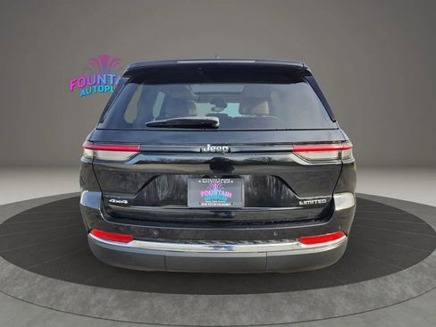 Used 2022 Jeep Grand Cherokee Limited image 4