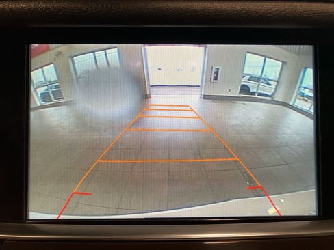 Used 2017 Cadillac XT5 FWD image 18