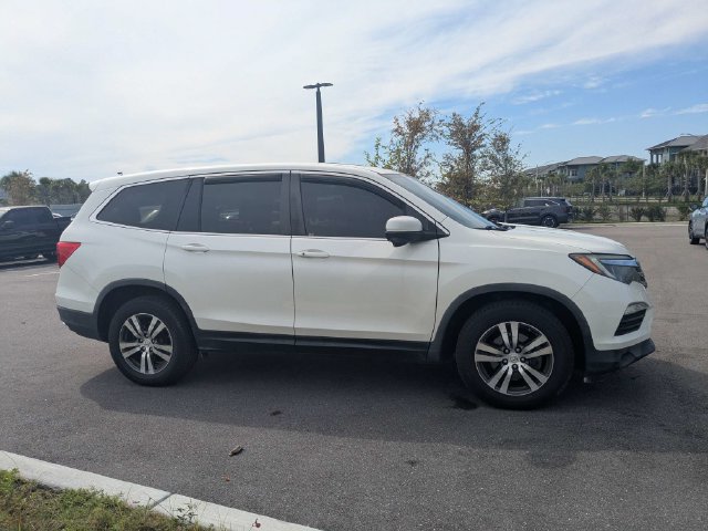 Used 2017 Honda Pilot EX-L image 2