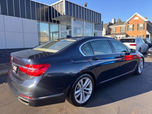 Used 2016 BMW 750i xDrive image 8
