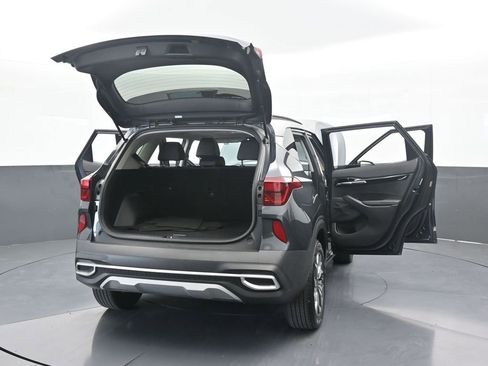 Used 2022 Kia Seltos EX image 78