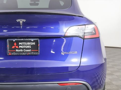 Used 2023 Tesla Model Y Performance image 17