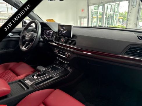 Used 2020 Audi SQ5 Prestige w/ Prestige Package AWD/4WD image 10