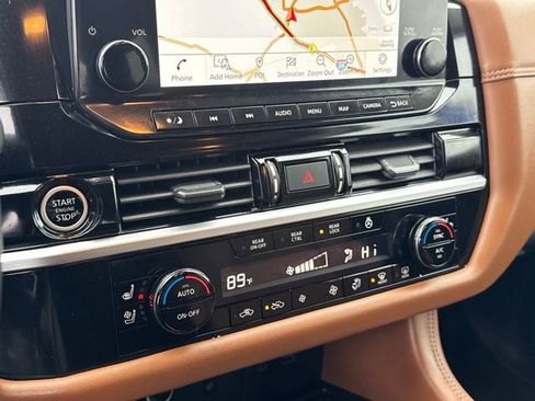 Used 2024 Nissan Pathfinder Platinum w/ Cargo Package image 22