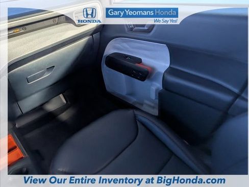 Used 2024 Ford Maverick XLT FWD image 17