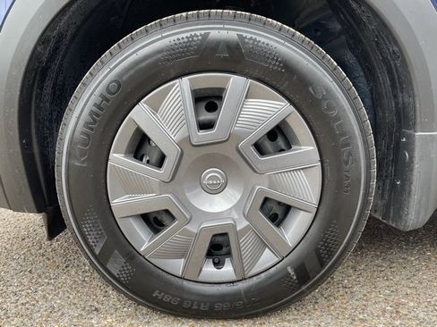 Certified 2025 Nissan Kicks S image 24