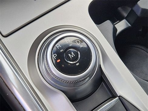 Used 2020 Ford Explorer XLT w/ Equipment Group 202A image 15