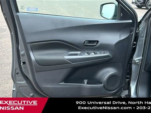 New 2025 Nissan Kicks Play S image 9