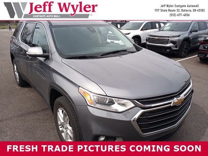 Used 2021 Chevrolet Traverse LT
