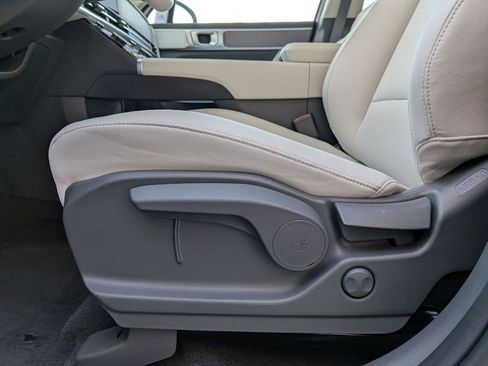 New 2026 Hyundai Santa Fe SE image 17