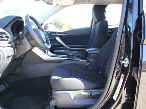 New 2026 Mitsubishi Eclipse Cross LE image 5