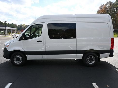 Used 2026 Mercedes-Benz Sprinter 2500 image 3