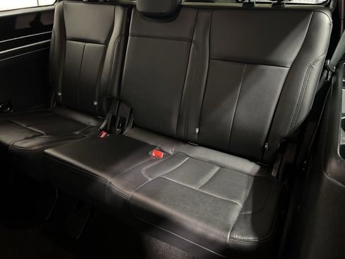 Used 2021 Ford Expedition XLT image 36