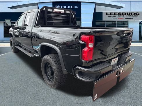 Used 2024 Chevrolet Silverado 2500 ZR2 w/ Technology Package image 5