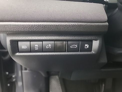 Used 2026 Toyota Camry LE FWD image 28
