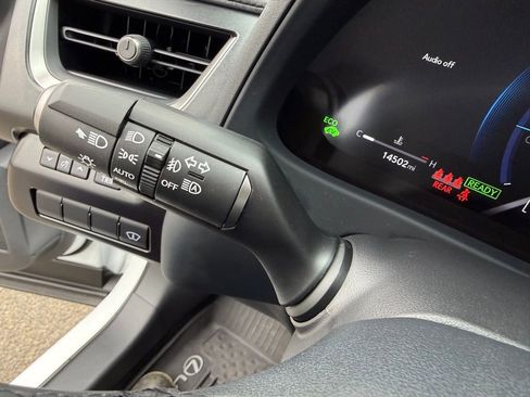 Used 2025 Lexus UX 300h AWD w/ Cold Area Package image 32