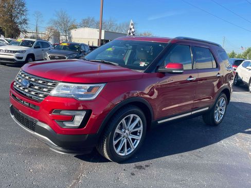 Used 2017 Ford Explorer Limited image 2