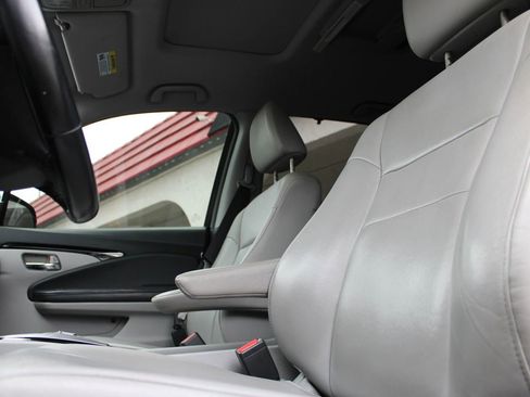 Used 2016 Honda Pilot Touring image 22