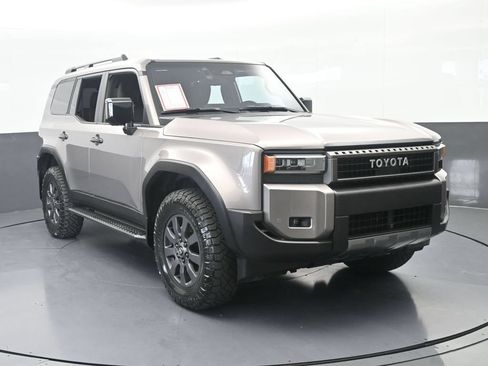 Used 2025 Toyota Land Cruiser w/ Premium Package AWD/4WD image 9
