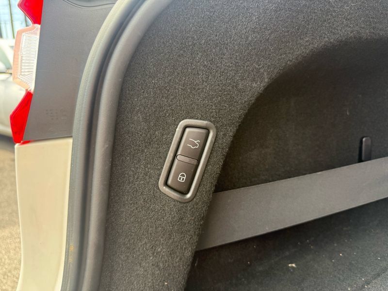 Used 2020 Maserati Levante S AWD/4WD image 54
