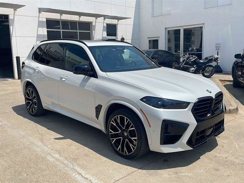 Used 2025 BMW X5 M Competition AWD/4WD image 3