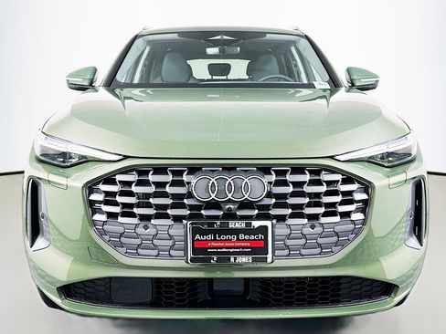 New 2025 Audi Q5 Premium Plus image 2