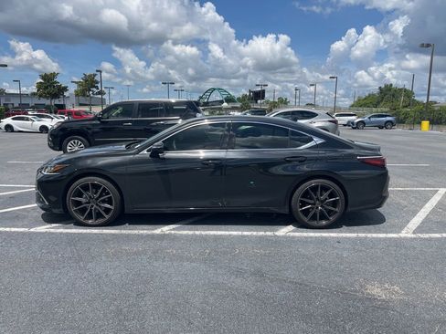 Used 2023 Lexus ES 350 w/ Accessory Package (Z2) FWD image 2