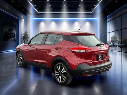 Used 2019 Nissan Kicks SV FWD image 6