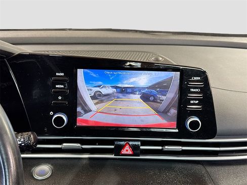 Used 2021 Hyundai Elantra SEL w/ Convenience Package image 20