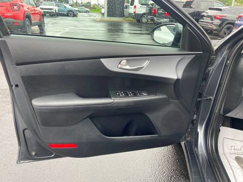 Used 2024 Kia Forte LXS FWD image 13