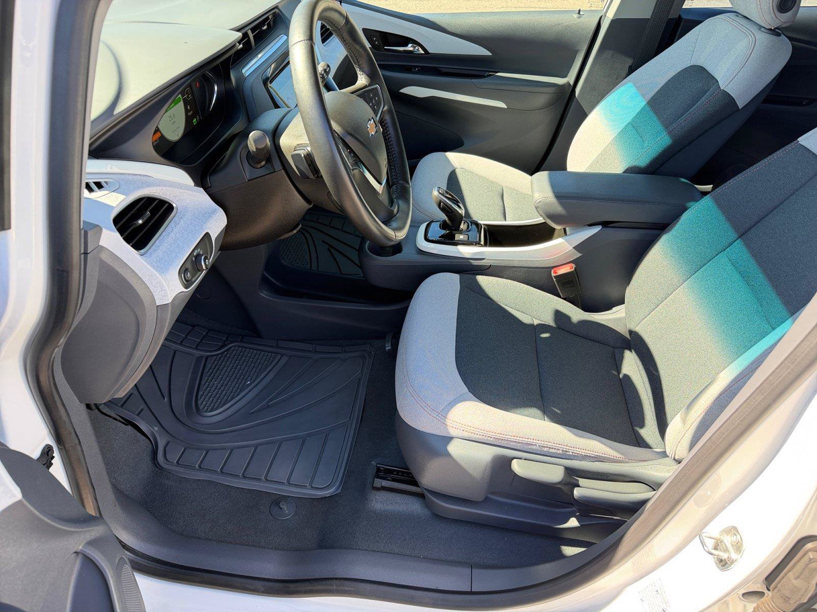 Used 2020 Chevrolet Bolt LT FWD image 10
