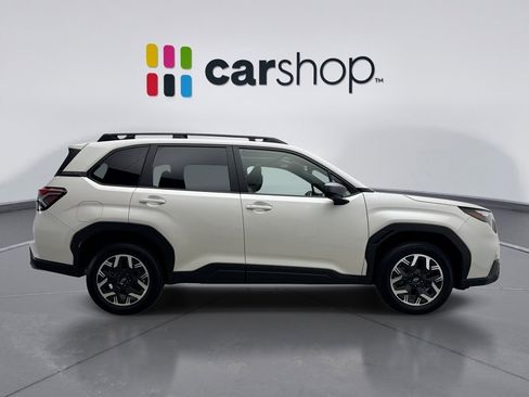 Used 2025 Subaru Forester Premium image 6