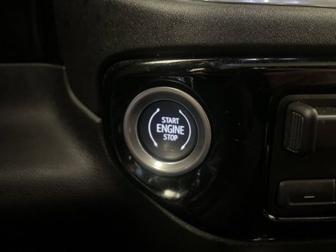 Used 2024 Chevrolet Silverado 1500 High Country image 11