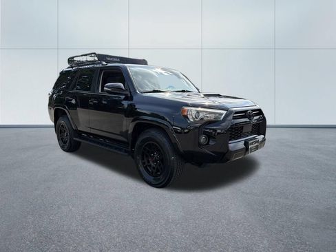 Used 2021 Toyota 4Runner Venture w/ Moonroof Package AWD/4WD image 4