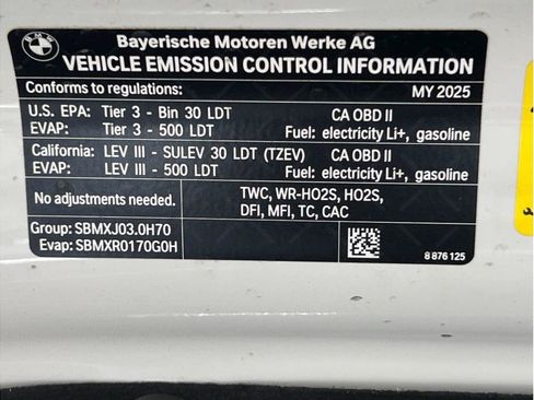 Used 2025 BMW X5 xDrive50e AWD/4WD image 25