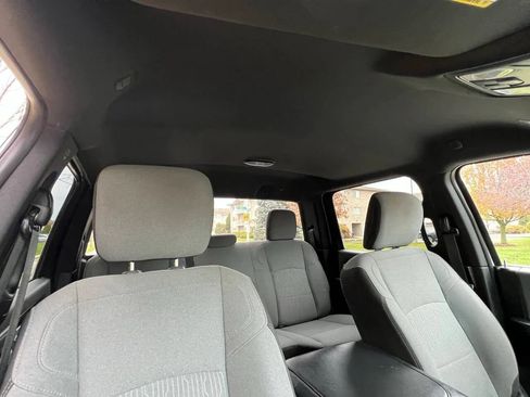 Used 2021 RAM 3500 Big Horn image 15