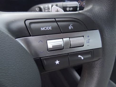 Used 2024 Hyundai Sonata SEL image 17