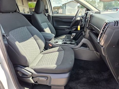 Used 2025 Ford Ranger XLT w/ Black Appearance Package RWD image 18