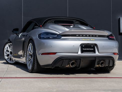 Certified 2025 Porsche 718 Boxster Spyder RS image 3