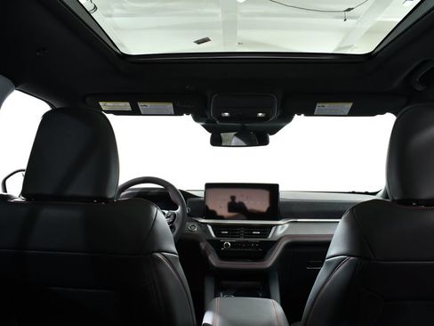 New 2026 Ford Explorer ST-Line w/ ST-Line Street Pack AWD/4WD image 17