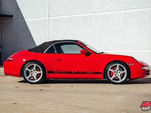 Used 2005 Porsche 911 Carrera S image 32