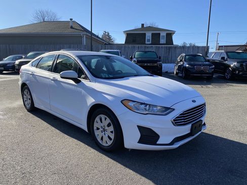Used 2019 Ford Fusion S image 7