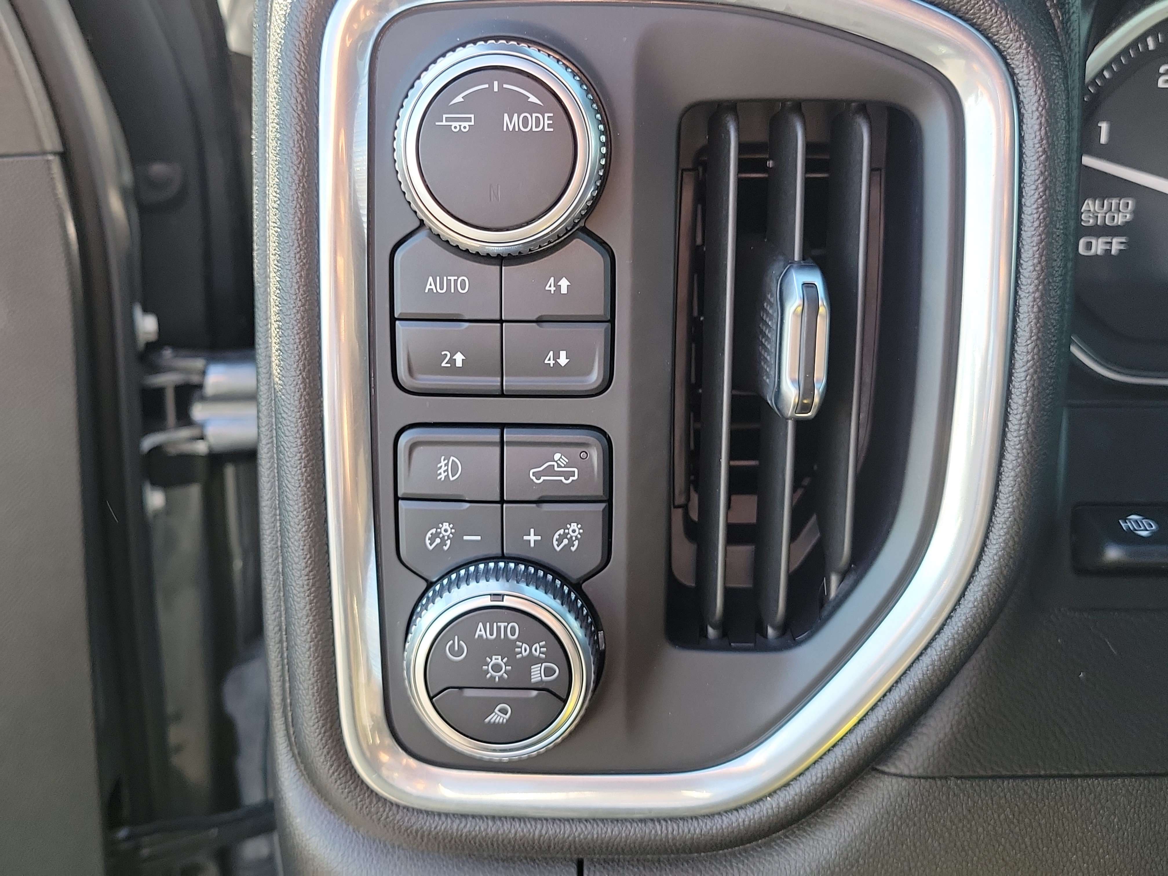 Used 2021 GMC Sierra 1500 AT4 w/ AT4 Premium Package AWD/4WD image 20