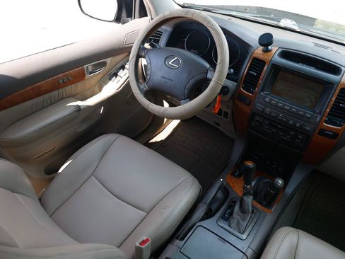 Used 2004 Lexus GX 470 AWD/4WD image 20