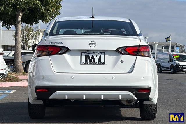Used 2025 Nissan Versa S w/ Trunk Package FWD image 5