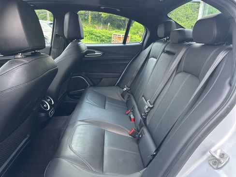 Used 2022 Alfa Romeo Giulia Ti image 17