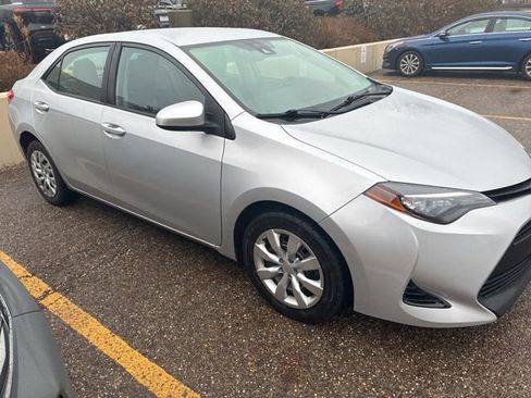 Used 2017 Toyota Corolla LE image 3