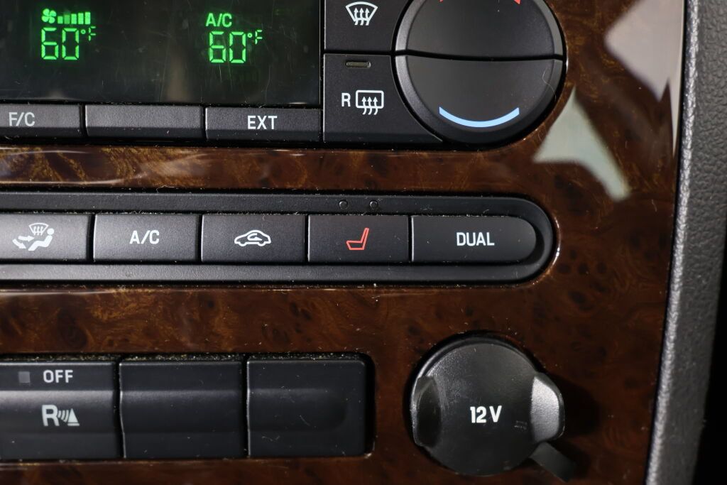 Used 2005 Ford Five Hundred Limited AWD/4WD image 37