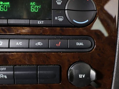 Used 2005 Ford Five Hundred Limited image 37